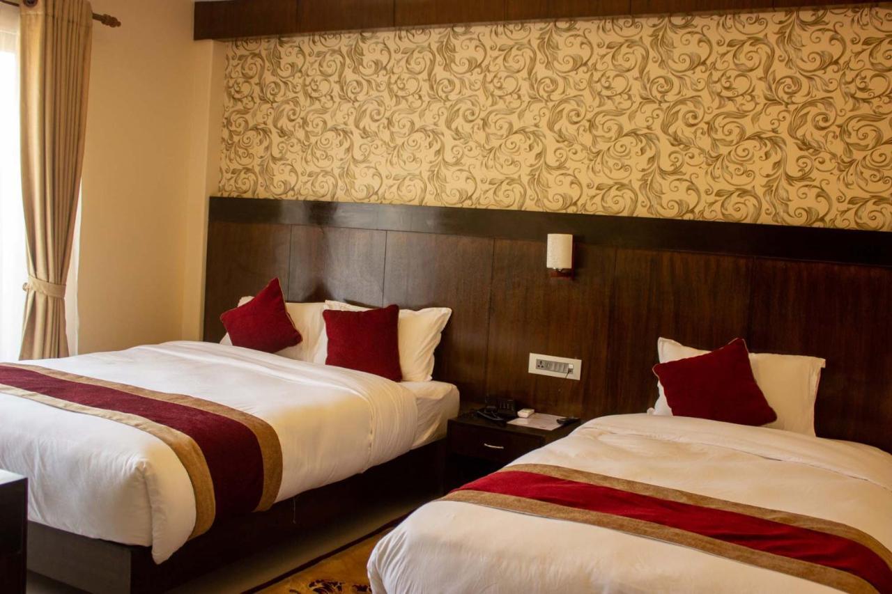 Hotel Silverline بوكْرا المظهر الخارجي الصورة
